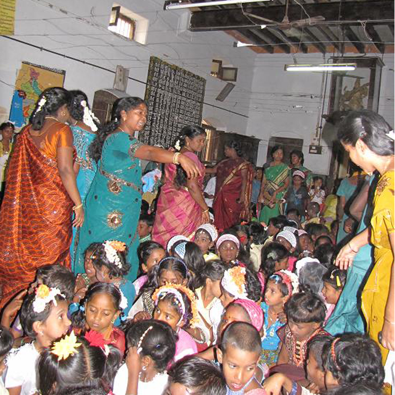 karunaclub-year2010-11-15