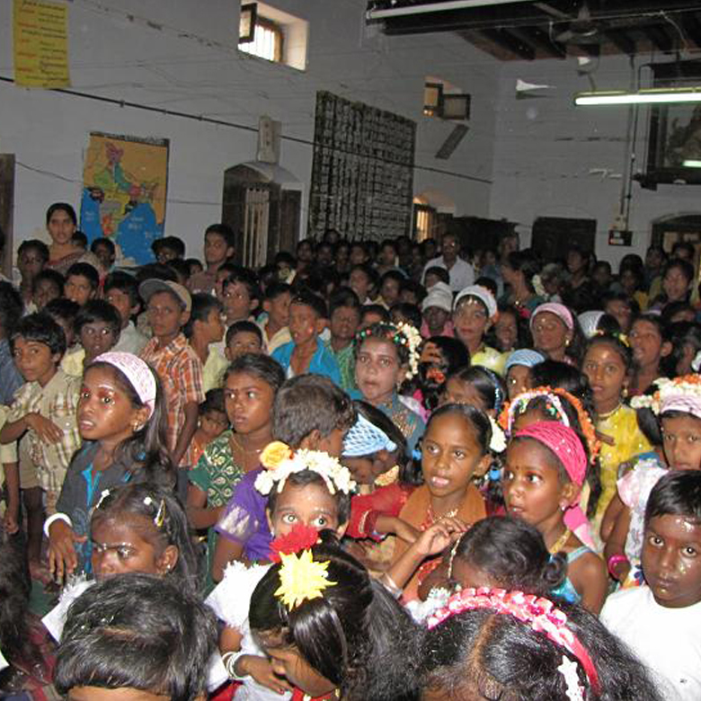 karunaclub-year2010-11-16